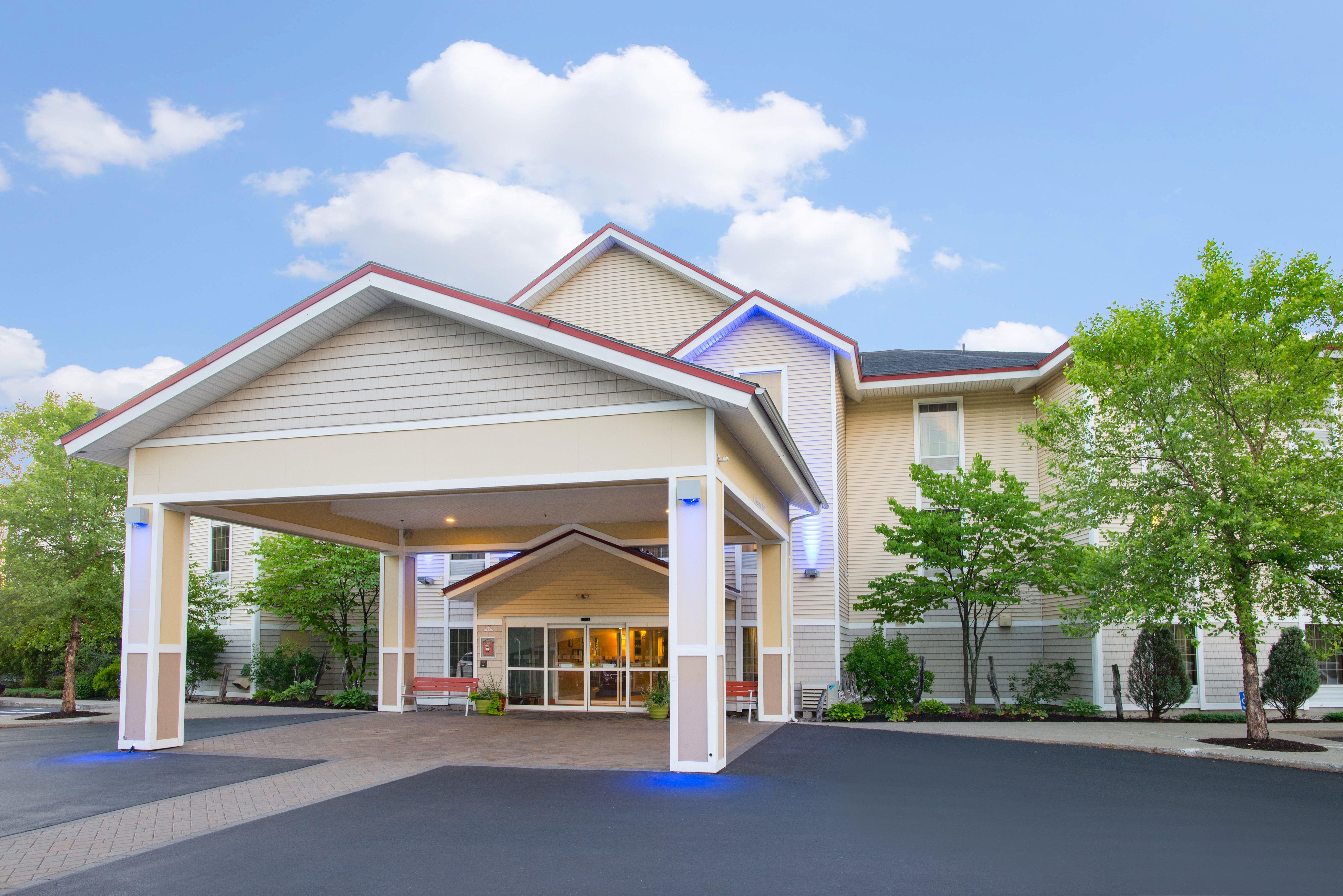 Holiday Inn Express Hotel & Suites Brattleboro By Ihg Exteriér fotografie
