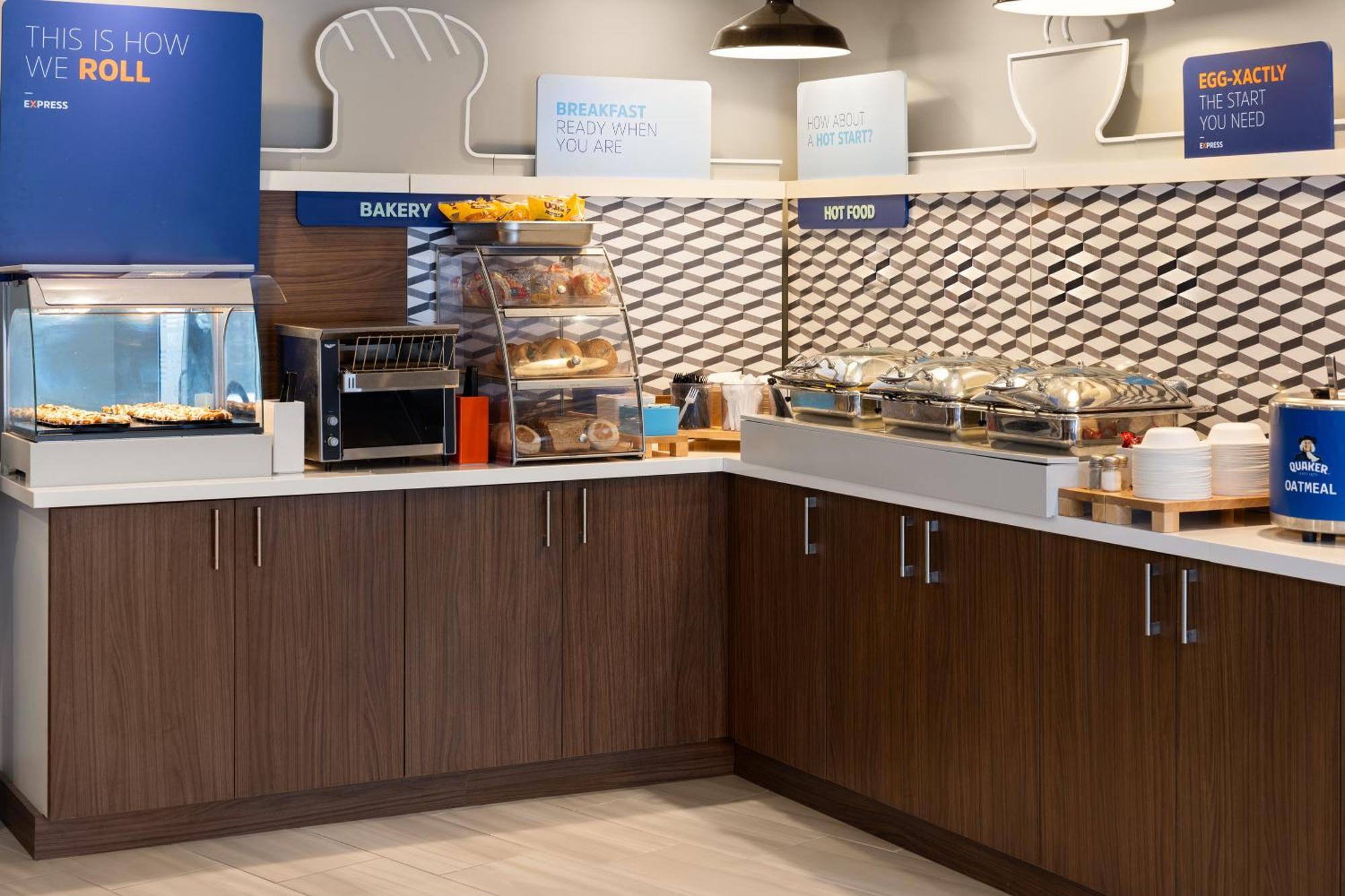 Holiday Inn Express Hotel & Suites Brattleboro By Ihg Exteriér fotografie
