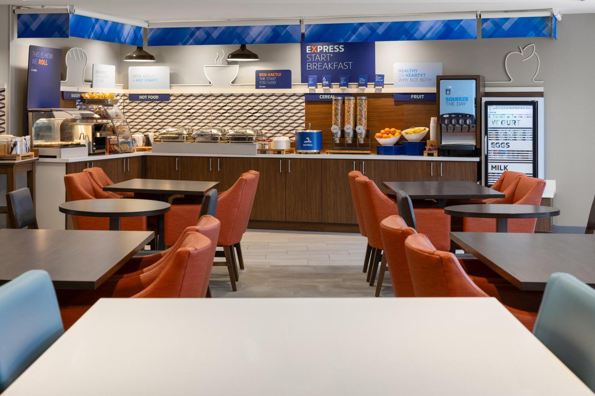 Holiday Inn Express Hotel & Suites Brattleboro By Ihg Exteriér fotografie