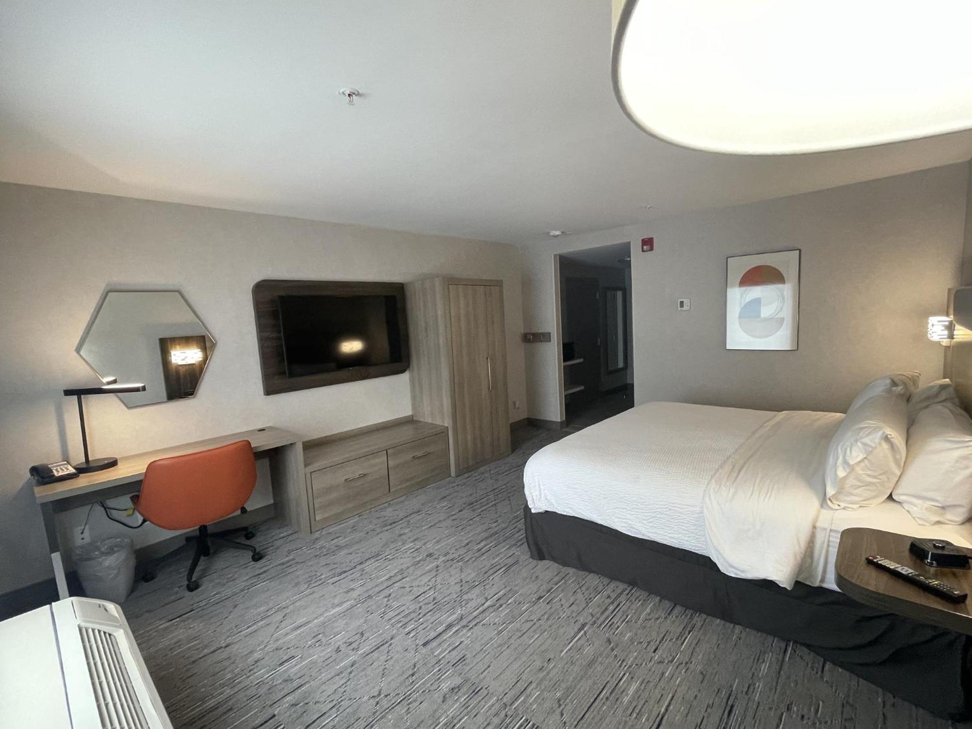 Holiday Inn Express Hotel & Suites Brattleboro By Ihg Exteriér fotografie