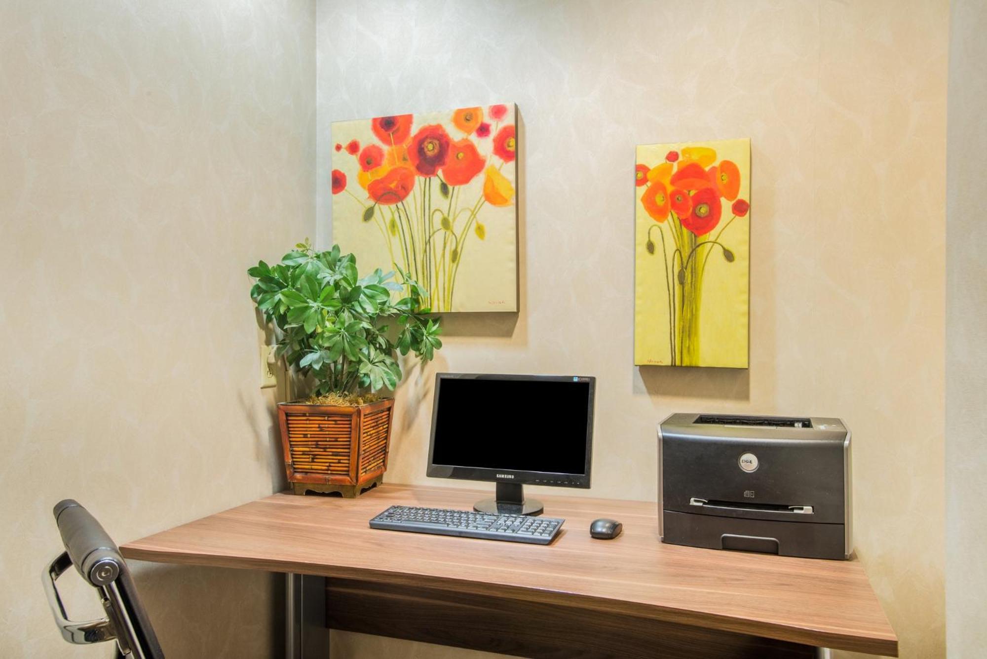Holiday Inn Express Hotel & Suites Brattleboro By Ihg Exteriér fotografie