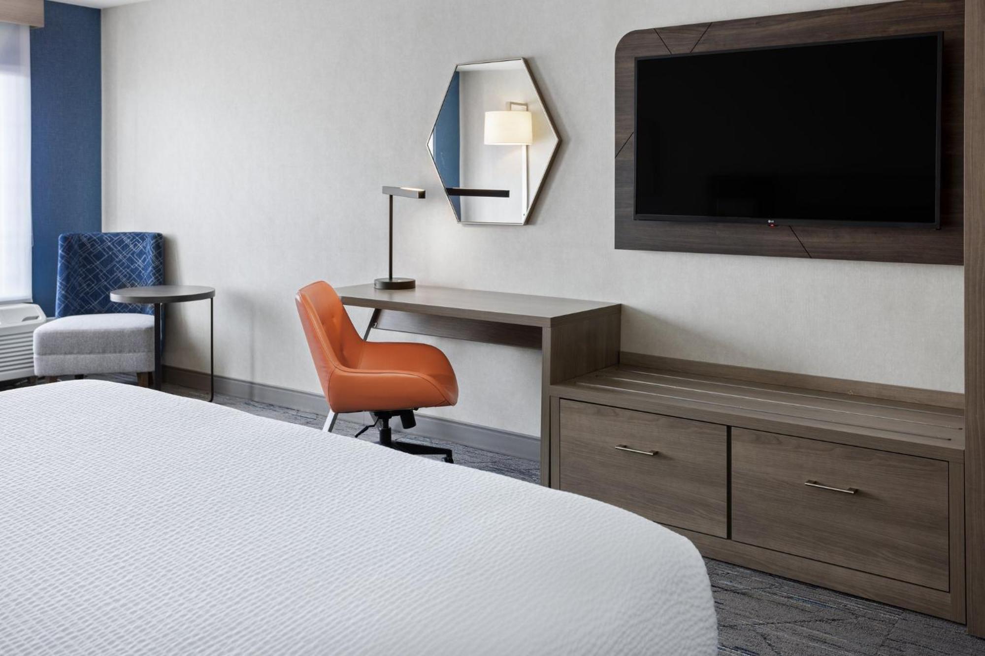 Holiday Inn Express Hotel & Suites Brattleboro By Ihg Exteriér fotografie