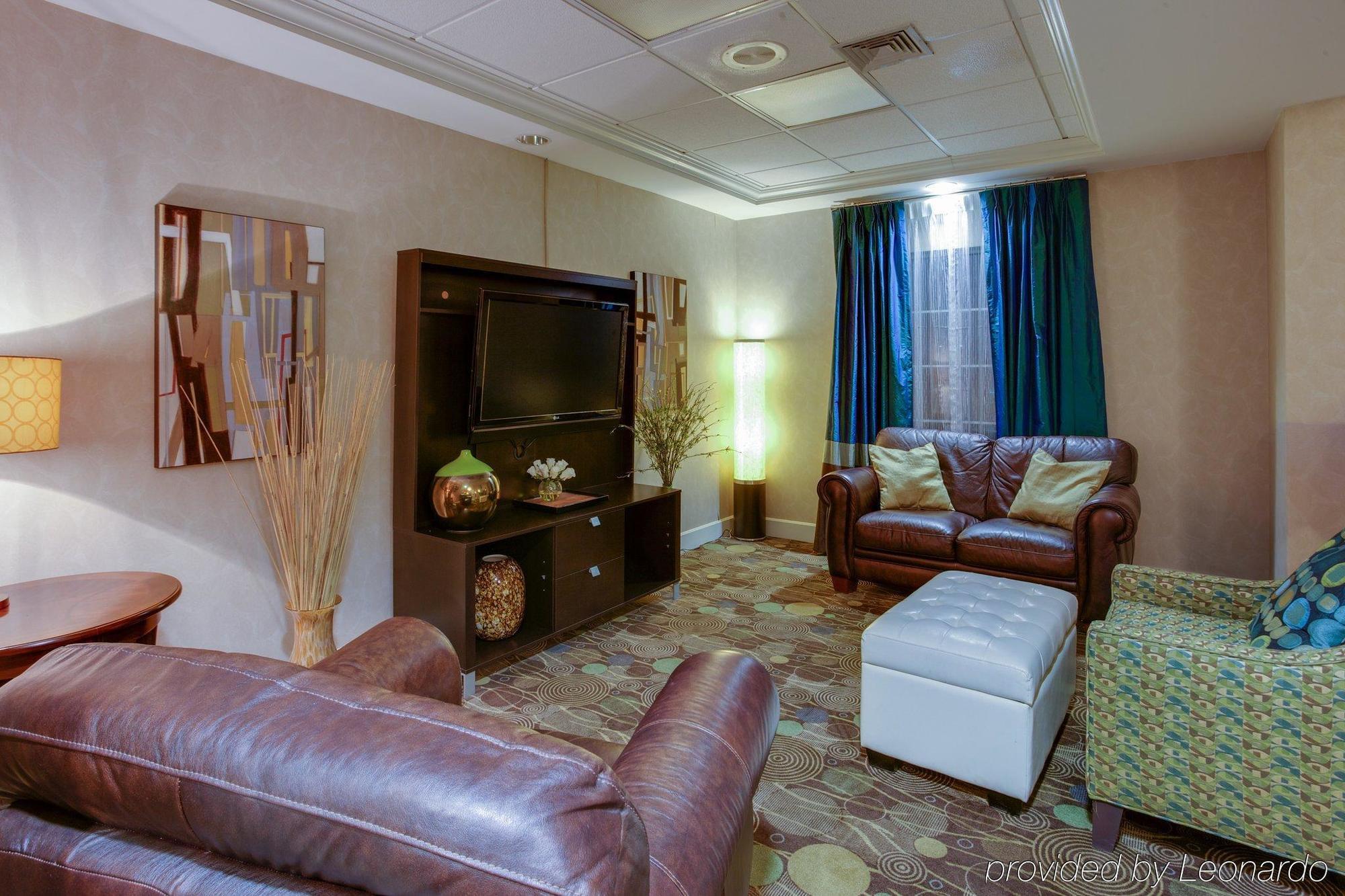 Holiday Inn Express Hotel & Suites Brattleboro, An Ihg Hotel Exteriér fotografie